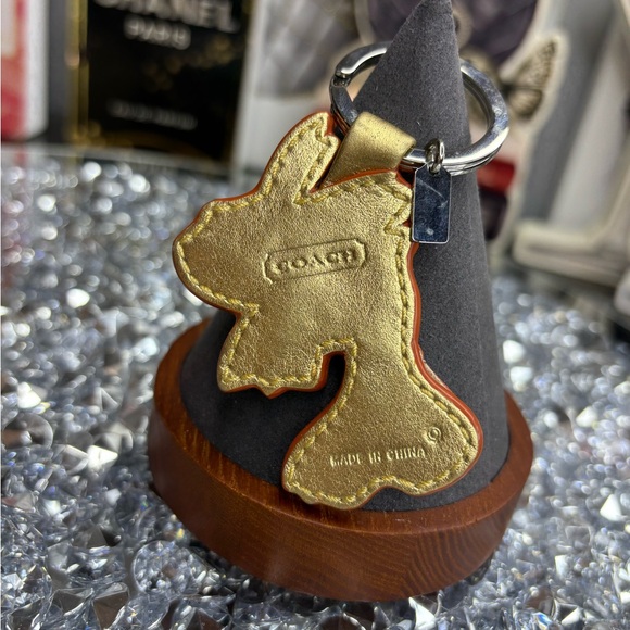 Coach RARE vintage metallic gold koi fish keychain NWOT - Picture 5 of 5